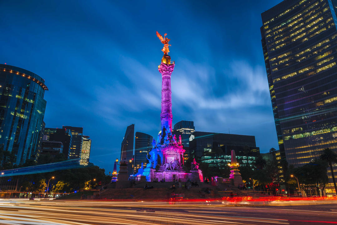 Скульптура Незалежності у Мехіко