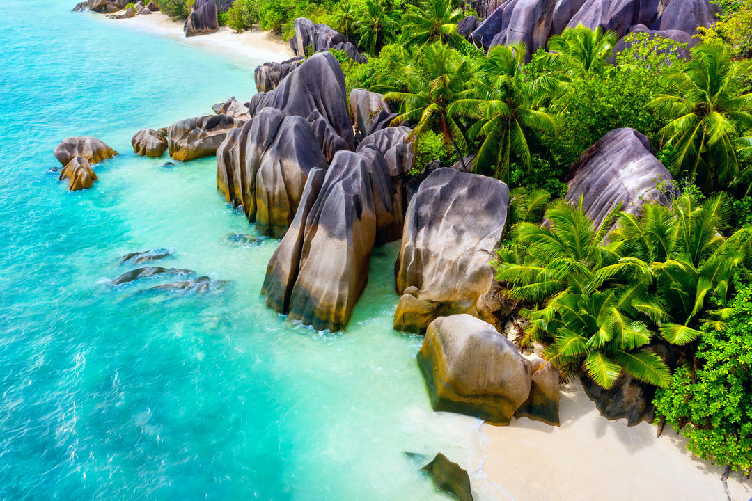 Красивий пляж Сейшельських островів