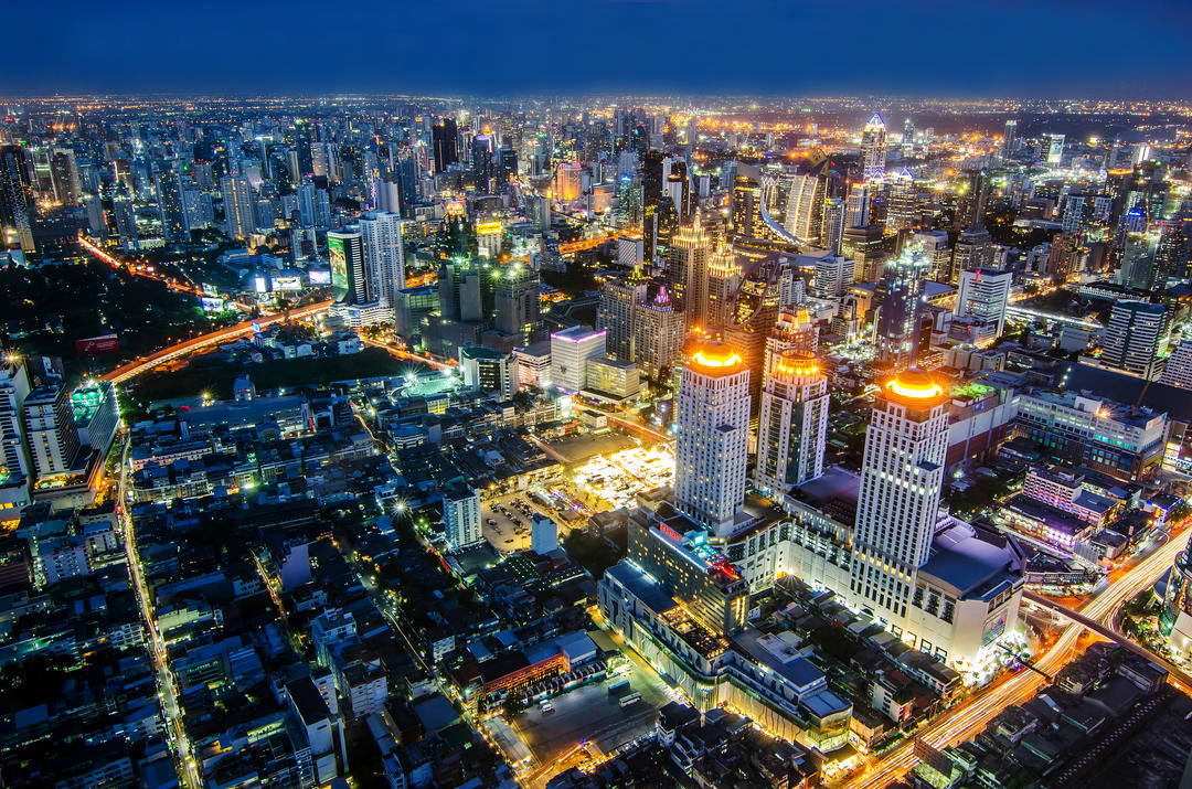 Гарний вид на ніч з готелю Baiyoke Sky.