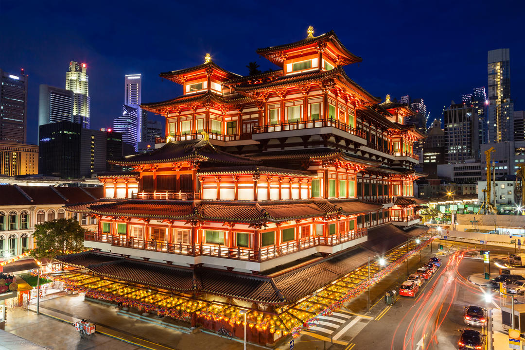 Храм висвітлюється у рамках підготовки до китайського Нового року.