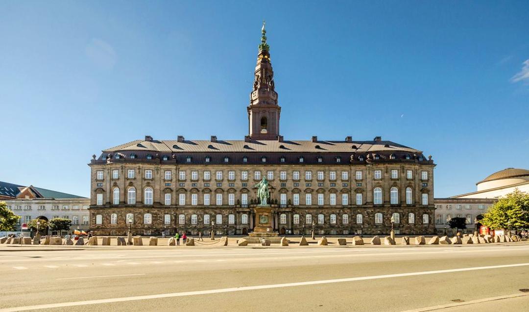 Палац Крістіансборг у Копенгагені.