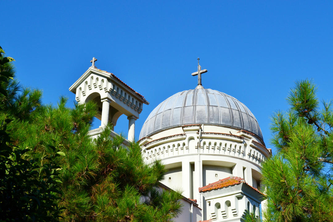 Купол грецької православної церкви на острові