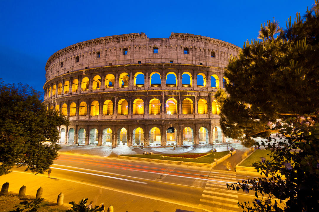 Колізей (Colosseum) у Римі