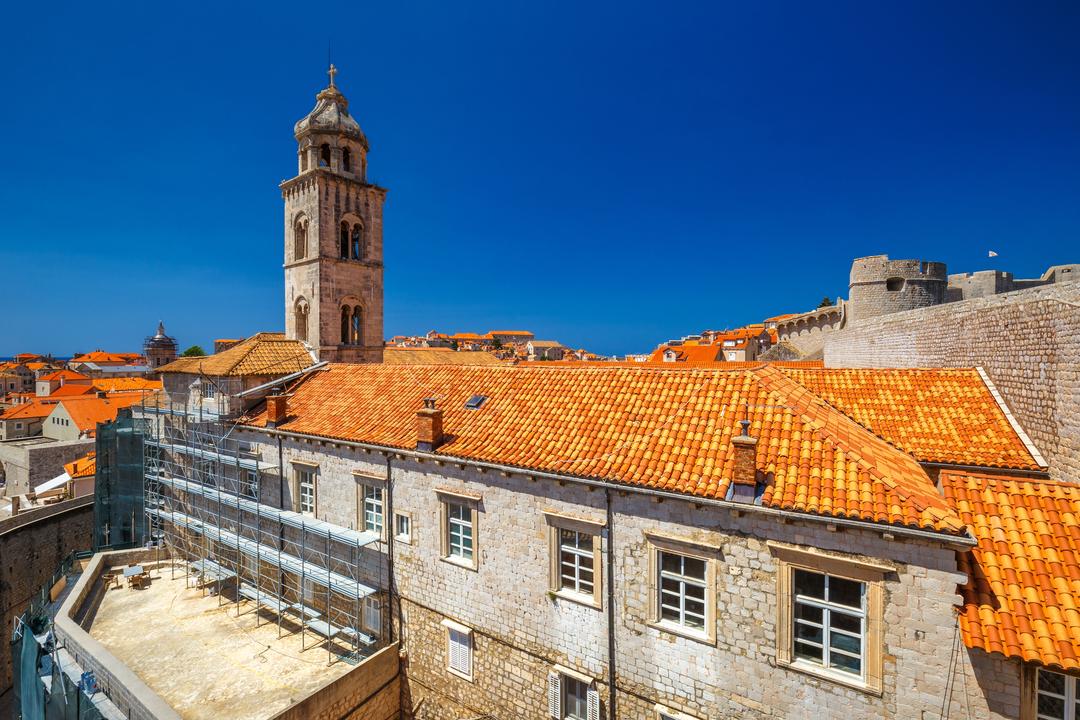 Домініканський монастир та церква зі стін міста Дубровник