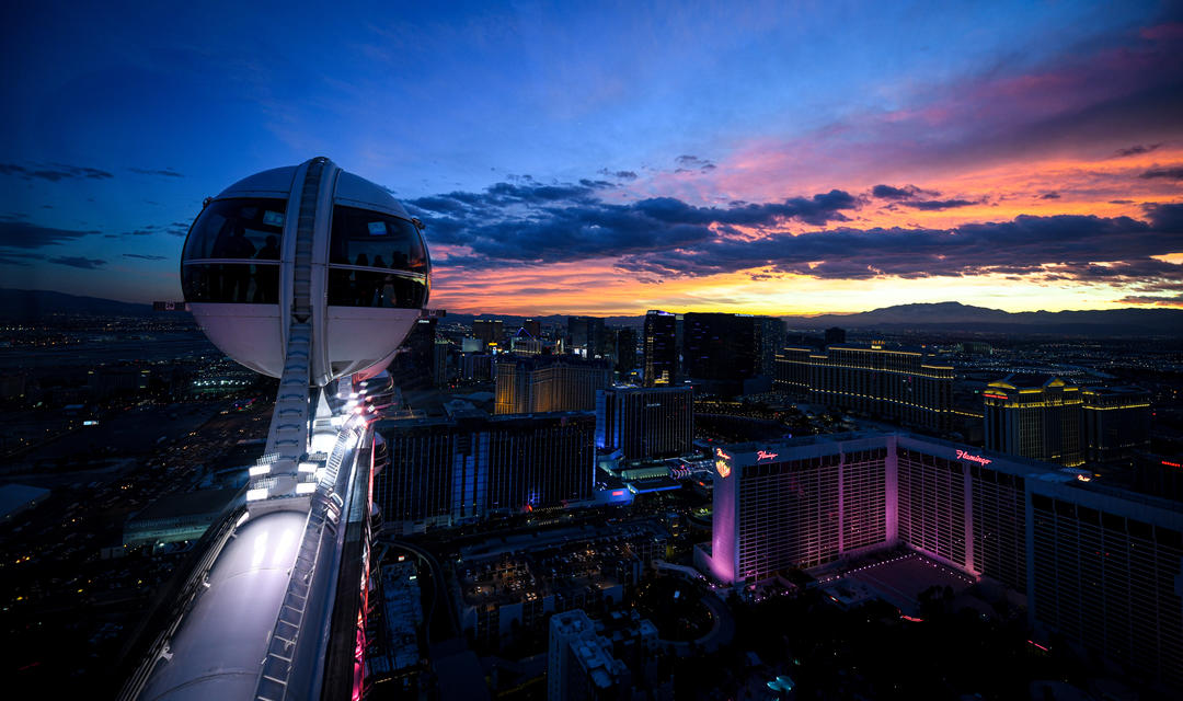 Панорамний вид з повітря на Лас-Вегас-Стріп