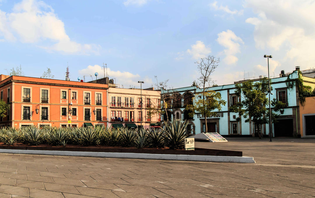 Площа Гарібальді в історичному районі Мехіко