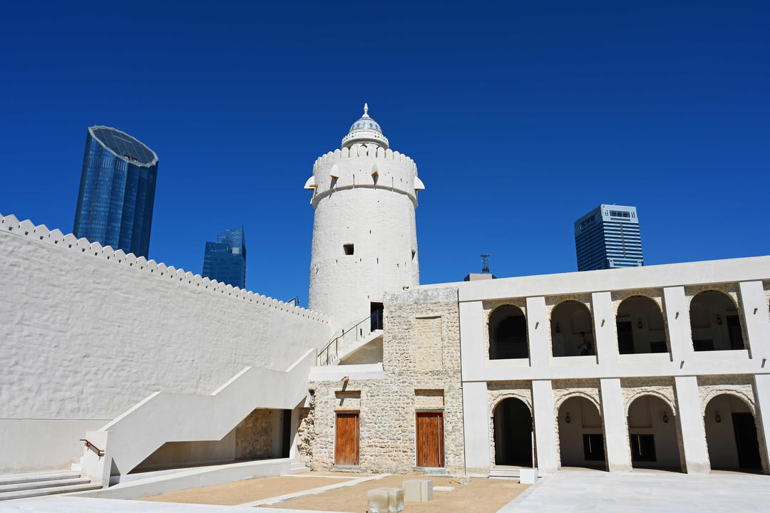 Форт історична пам'ятка Абу-Дабі