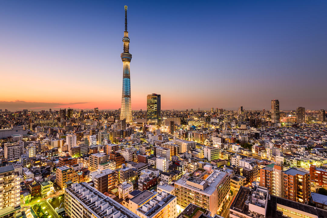 Вечірній краєвид на токійську телевежу Tokyo Skytree