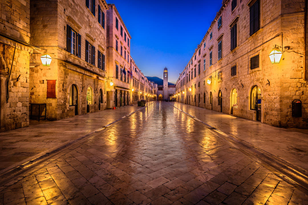 Знаменита історична вулиця Страдун у Дубровнику
