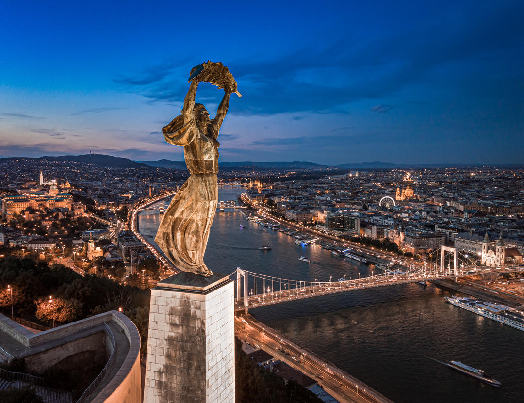 Будапешт - пам'ятки - підвісний міст Сечені