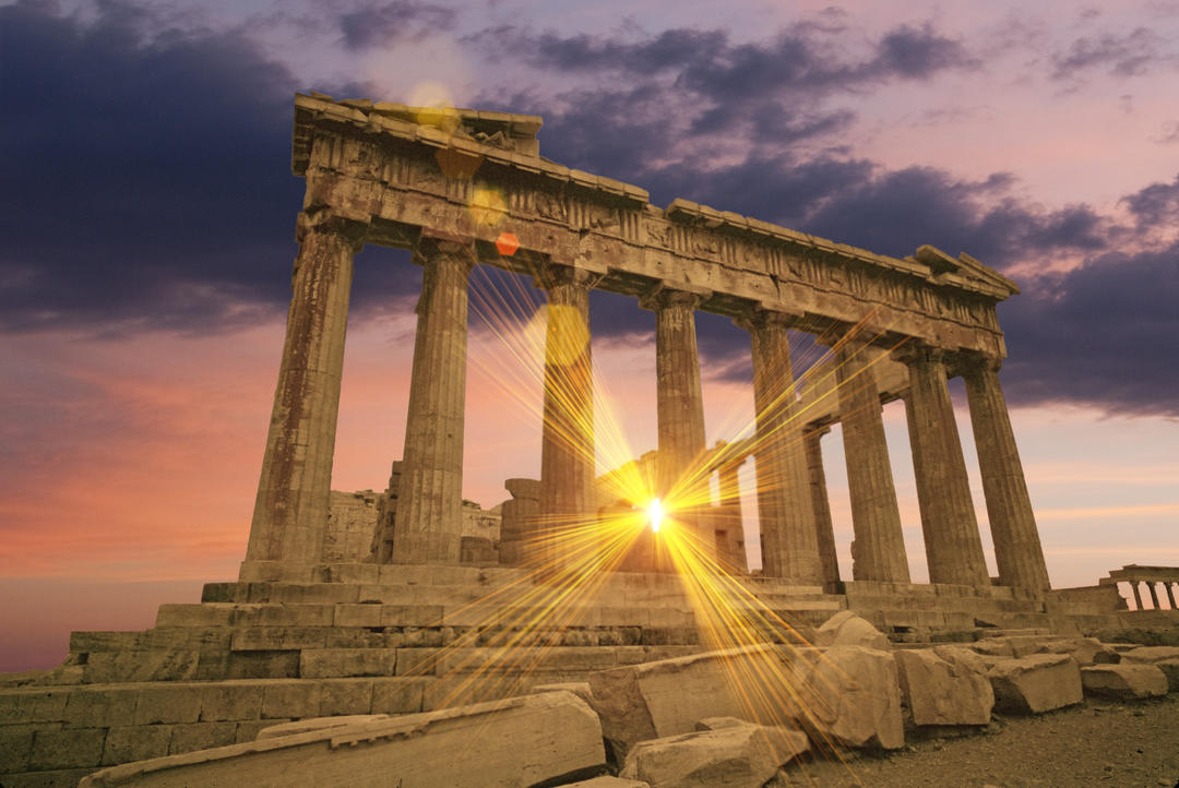 Грецький храм Парфенон на заході сонця