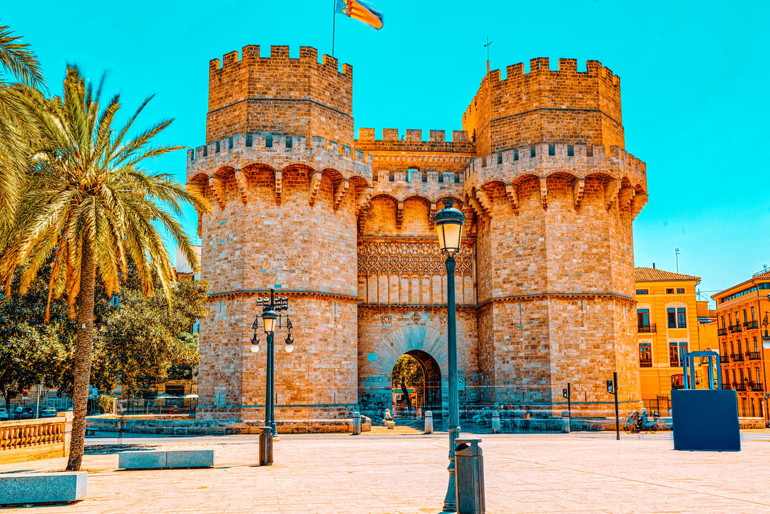 Стародавні міські стіни міста Валенсії