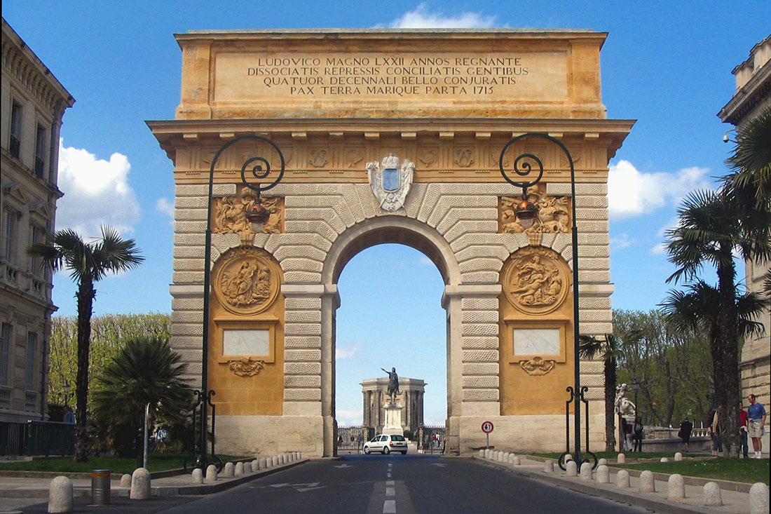 Тріумфальні ворота Пейру