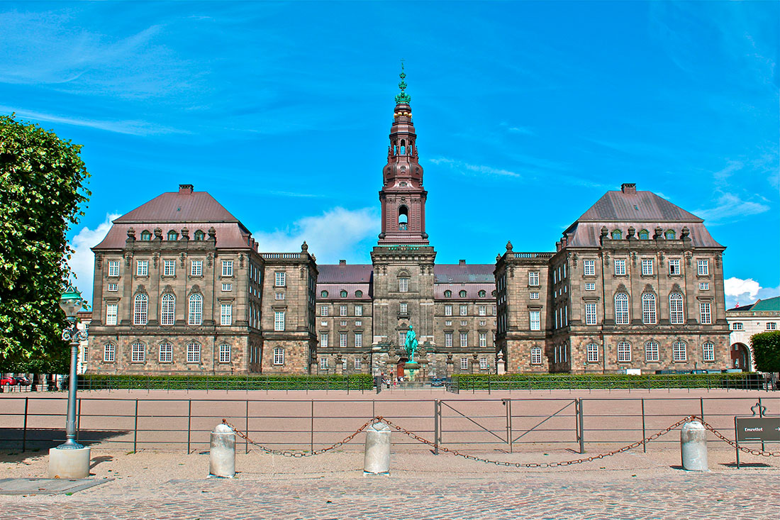 Палац Крістіансборг