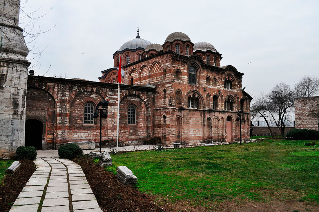 Церква Богородиці Паммакаристи 