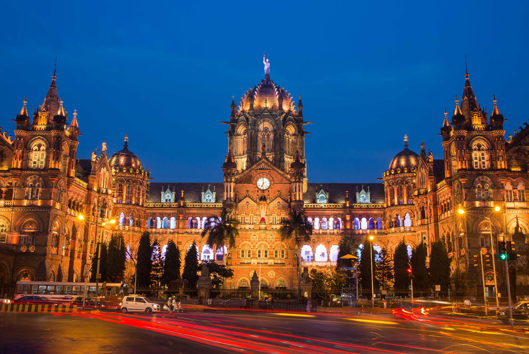 Chatrapati Shivaji Terminus раніше відомий як Victoria Terminus у Мумбаї