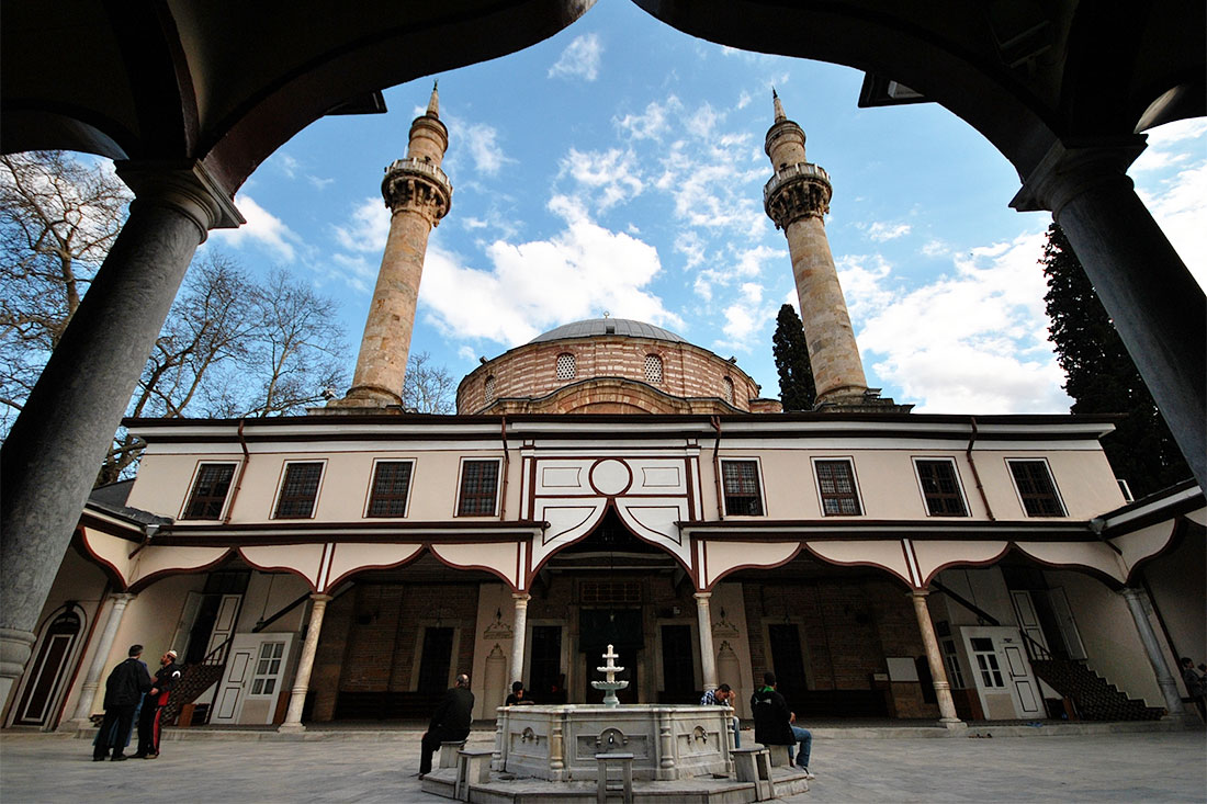 Мечеть Еміра Султана