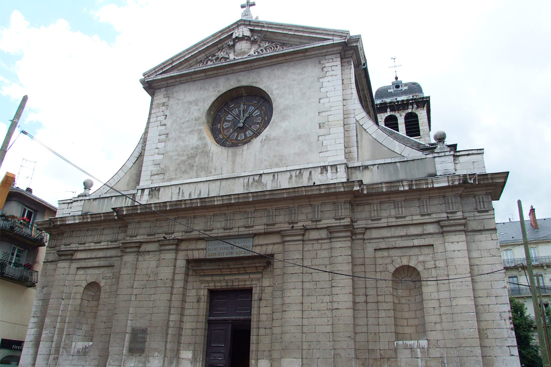 Церква Сен-Луї