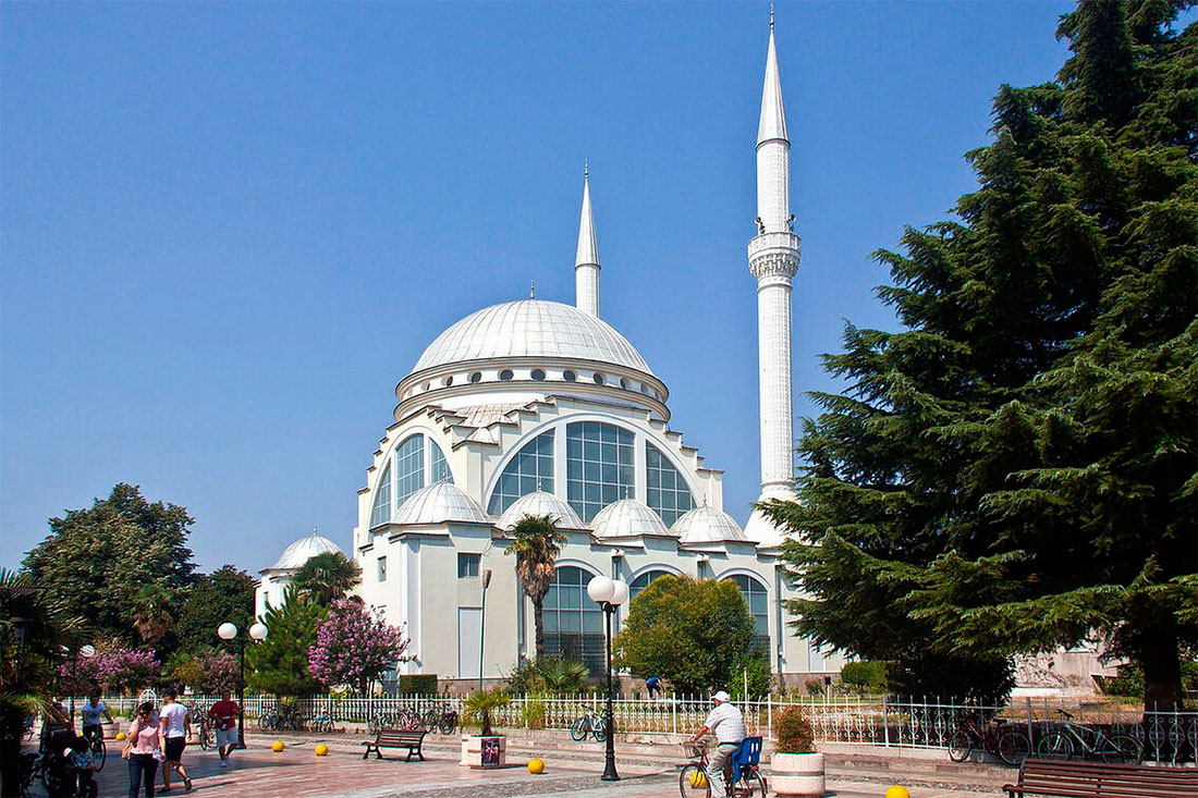 Велика мечеть у місті Шкодер