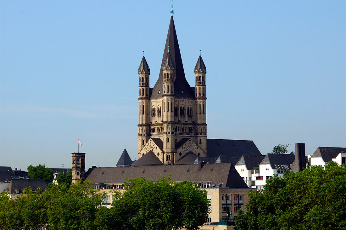 Вид на церкву Святого Мартіна
