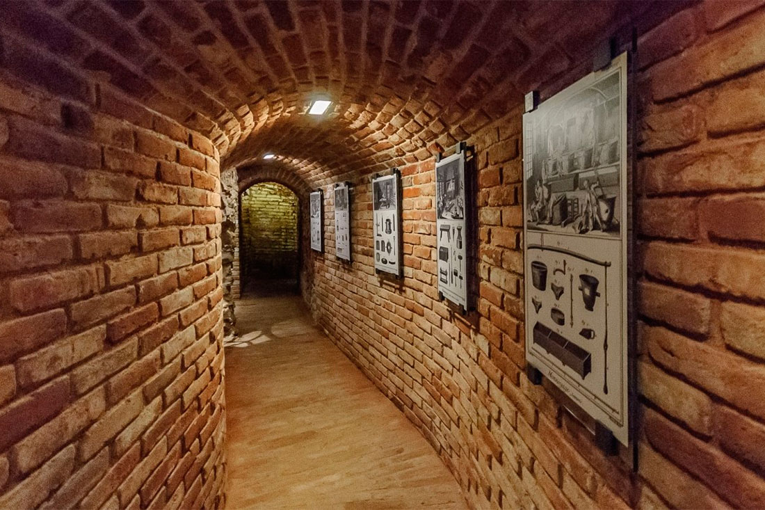 Мінцмістровський підвал (підвал монетного двору)
