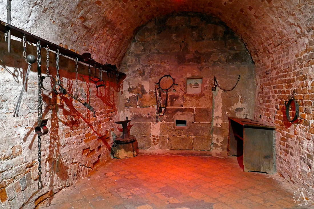 Музей Лошгефнгніссе у середньовічному підземеллі