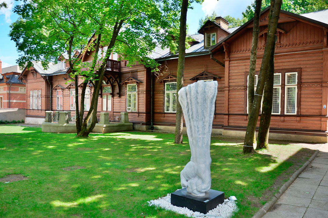 Музей скульптури Альфонса Карного