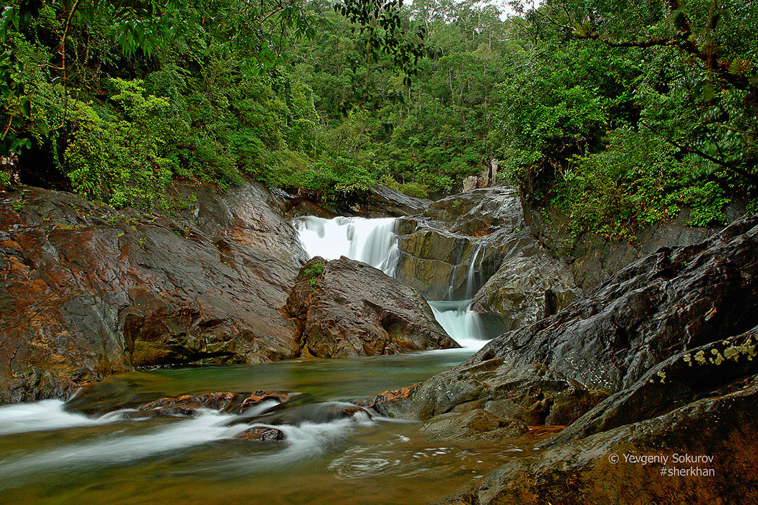 Комплекс водоспадів Nam Tok Than Mayom (Than Mayom Waterfall)