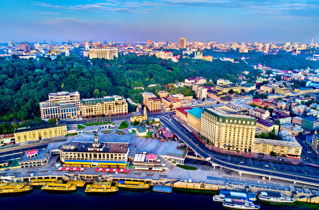 Поштова площа у Києві вид з повітря