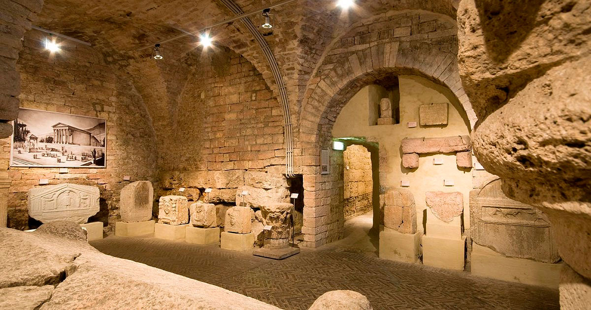 Римський форум та археологічний музей
