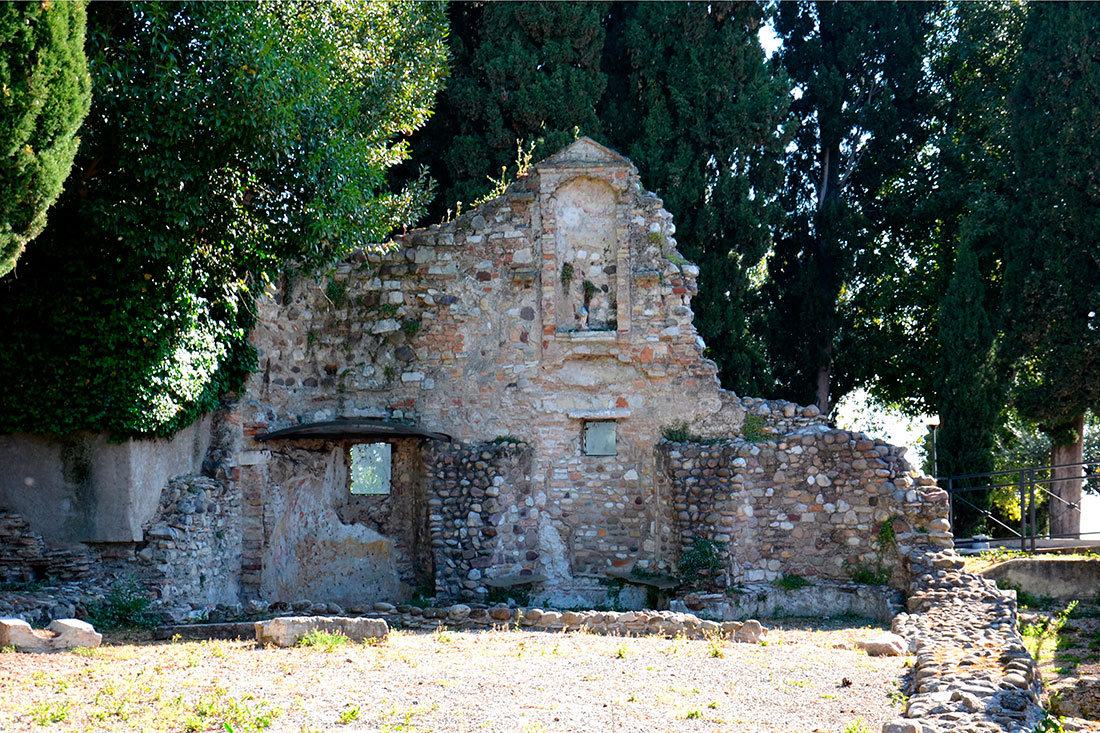 Руїни монастиря Сан-Сальваторе