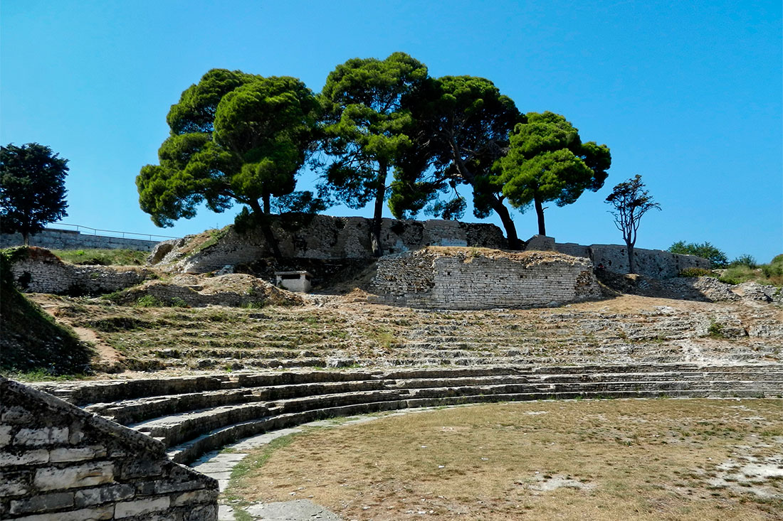 Малий римський театр 