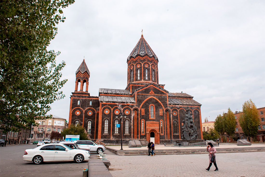 Храм Сурб Аменапркіч (Святого Всерятівника)