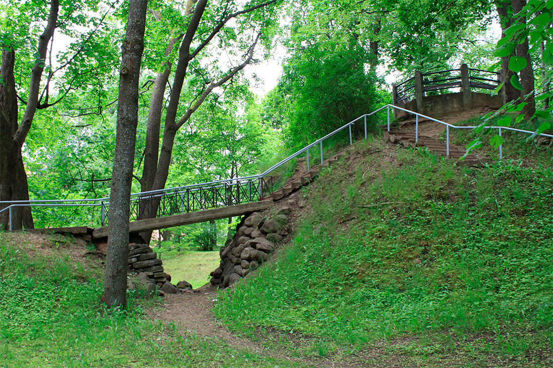 Старовинний парк Домської гірки 