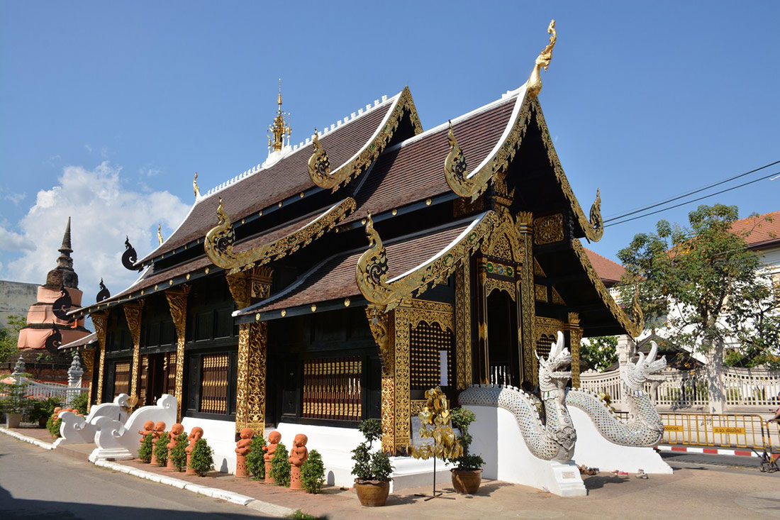 Храм Інтахін Садує Муанг
